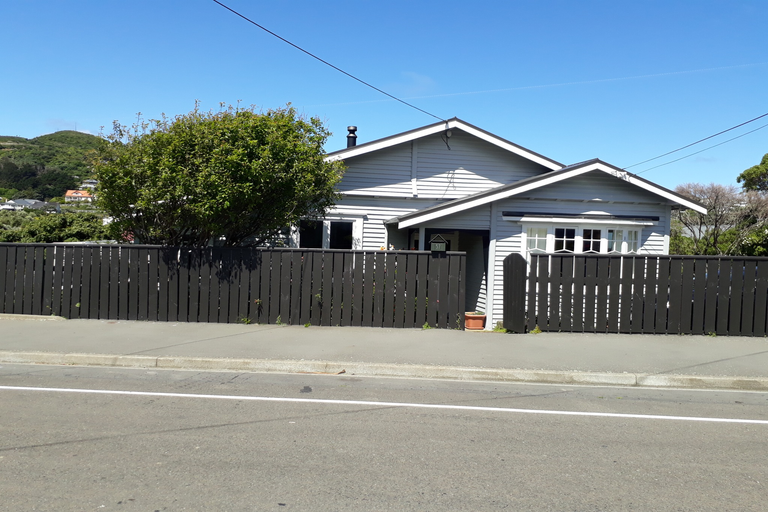 Photo of property in 57 Eden Street, Island Bay, Wellington, 6023