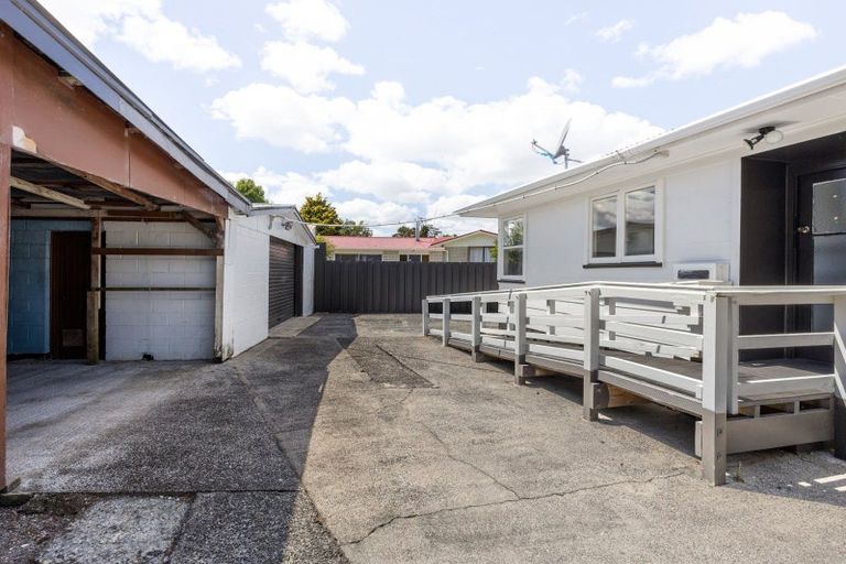 Photo of property in 10 Rosalind Street, Deanwell, Hamilton, 3206