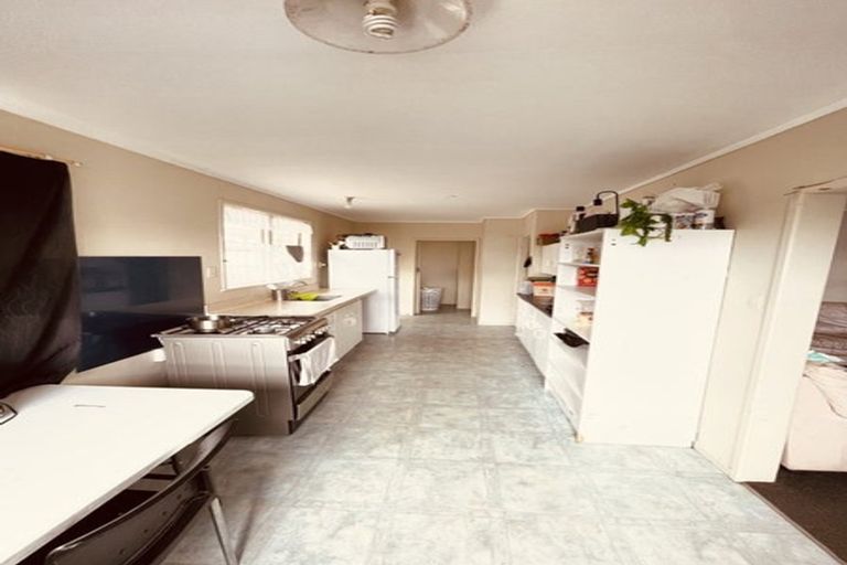 Photo of property in 5 President Avenue, Papakura, 2110