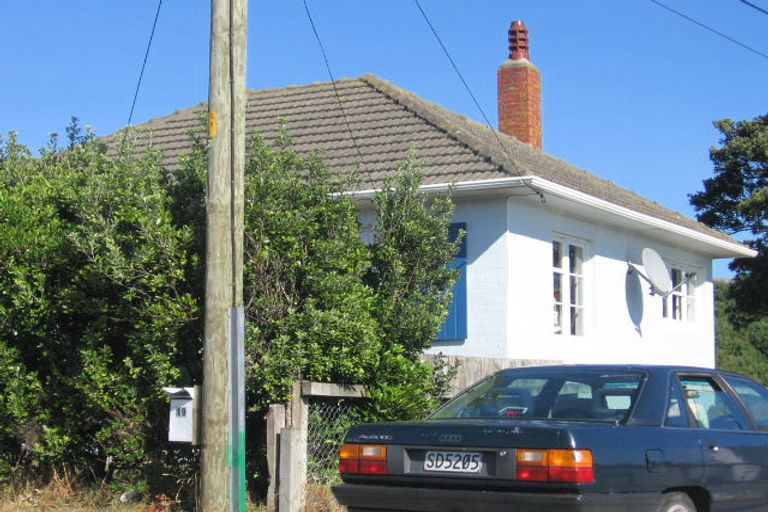 Photo of property in 19 Leveson Street, Strathmore Park, Wellington, 6022