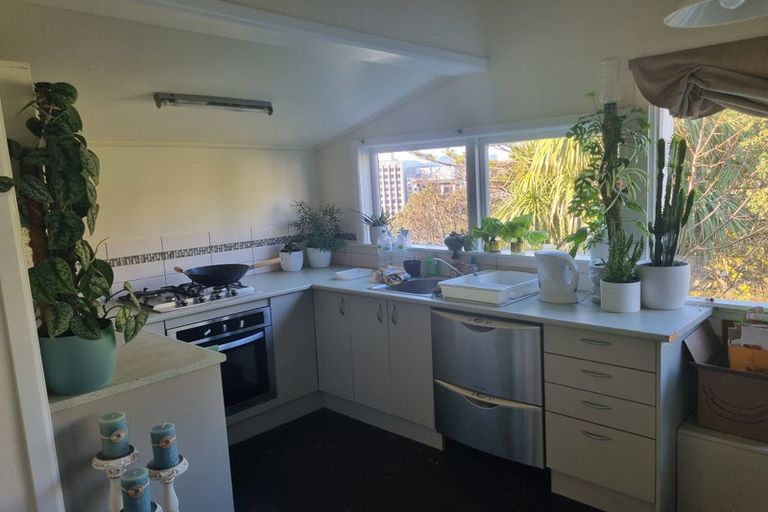 Photo of property in 57 Aurora Terrace, Kelburn, Wellington, 6012