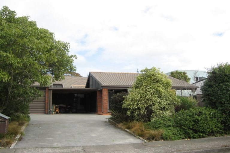 Photo of property in 14 Cedar Road, Te Awanga, 4102
