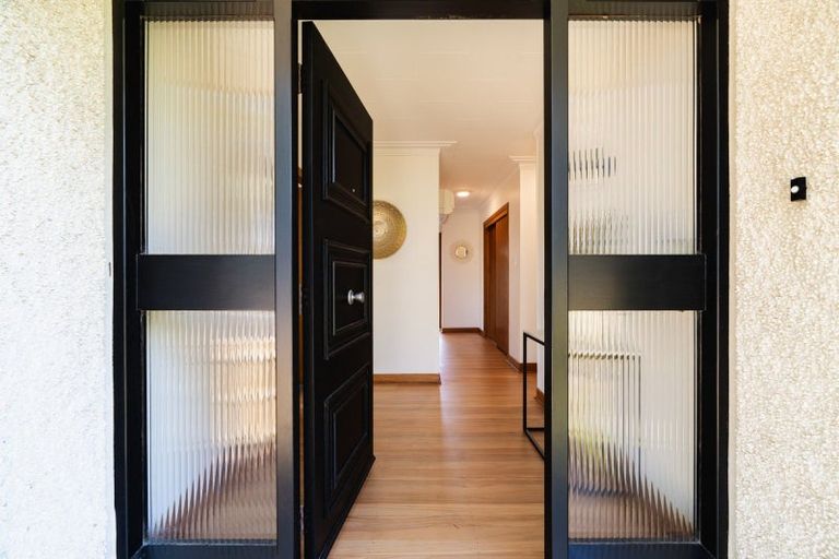 Photo of property in 50 Glendevon Place, Vauxhall, Dunedin, 9013