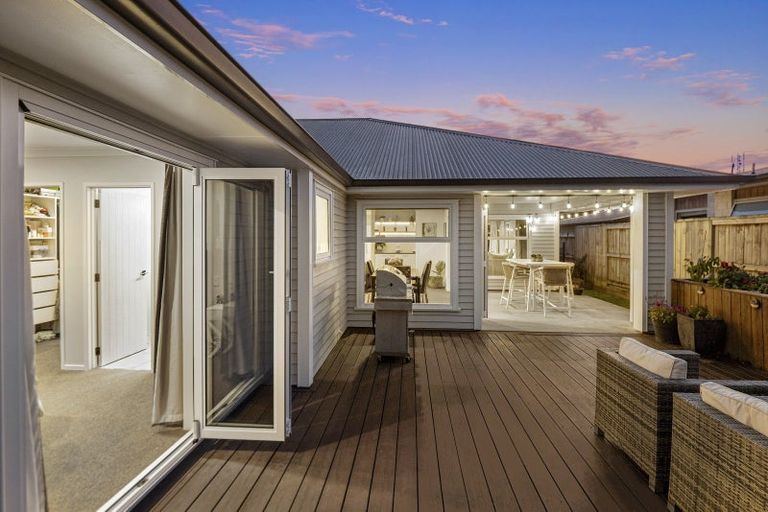 Photo of property in 19 Puhirake Crescent, Pyes Pa, Tauranga, 3112