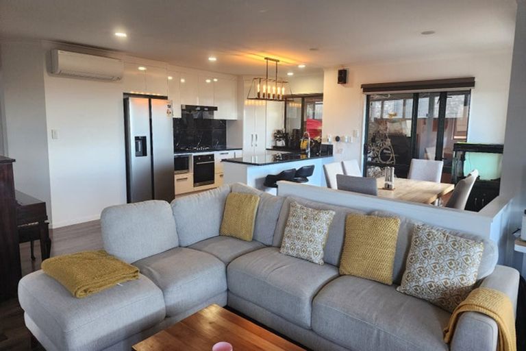 Photo of property in 9 Lizzie Lane, Clover Park, Auckland, 2019