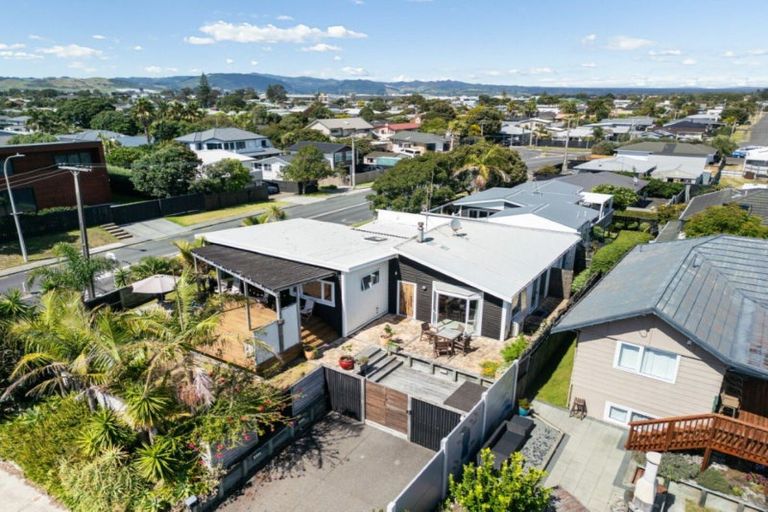 Photo of property in 248 Oceanbeach Road, Mount Maunganui, 3116
