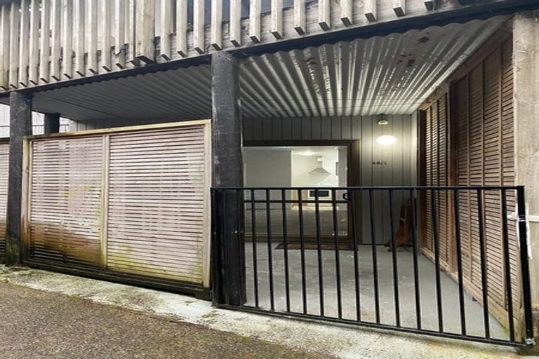 Photo of property in 49 Rua Road, Glen Eden, Auckland, 0602