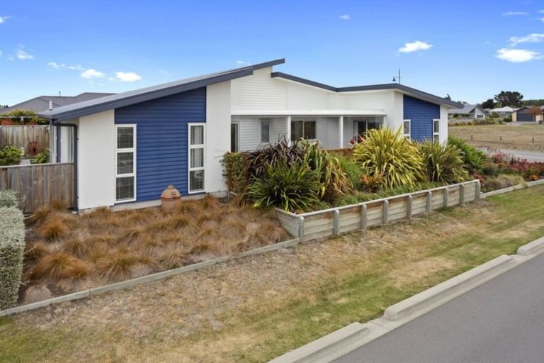 Photo of property in 80 Kawari Drive, Pegasus, 7612