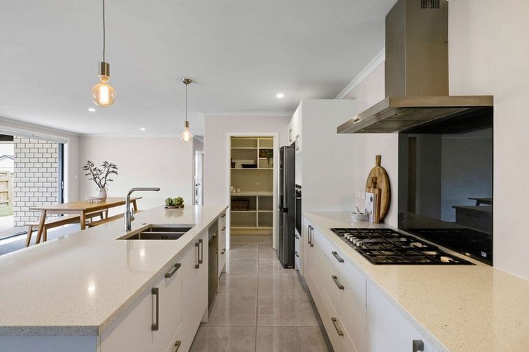 Photo of property in 67 Jarrett Terrace, Leamington, Cambridge, 3432