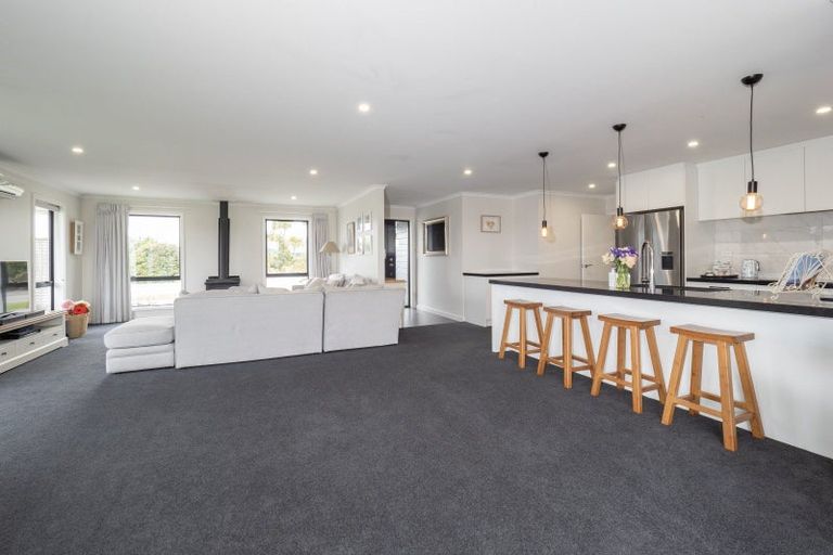 Photo of property in 4 West Bay Place, Huntingdon, Ashburton, 7774