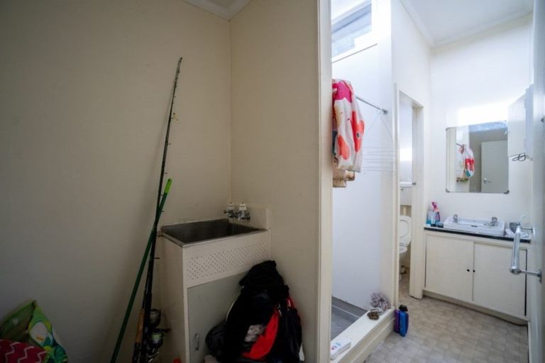 Photo of property in 90 Victoria Avenue, Palmerston North, 4410