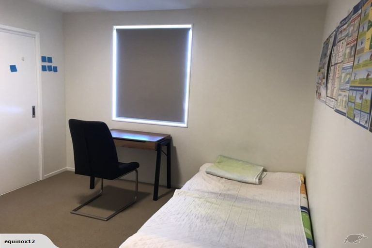 Photo of property in 79 Grove Road, Papakura, 2110