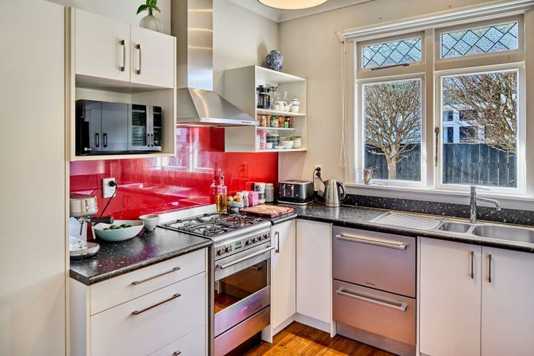 Photo of property in 39 Kiwi Street, Alicetown, Lower Hutt, 5010