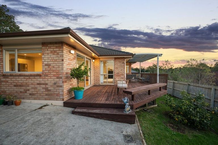 Photo of property in 45 Nimstedt Avenue, Oteha, Auckland, 0632