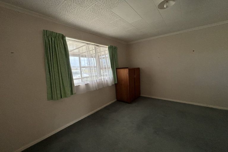 Photo of property in 13 Thomas Place, Foxton Beach, Foxton, 4815