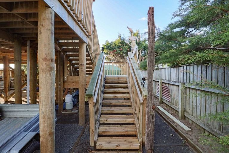 Photo of property in 6 Arataki Grove, Waitarere Beach, Levin, 5510