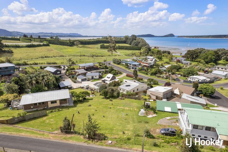 Photo of property in 16a Harbour View Road, Tahawai, 3170