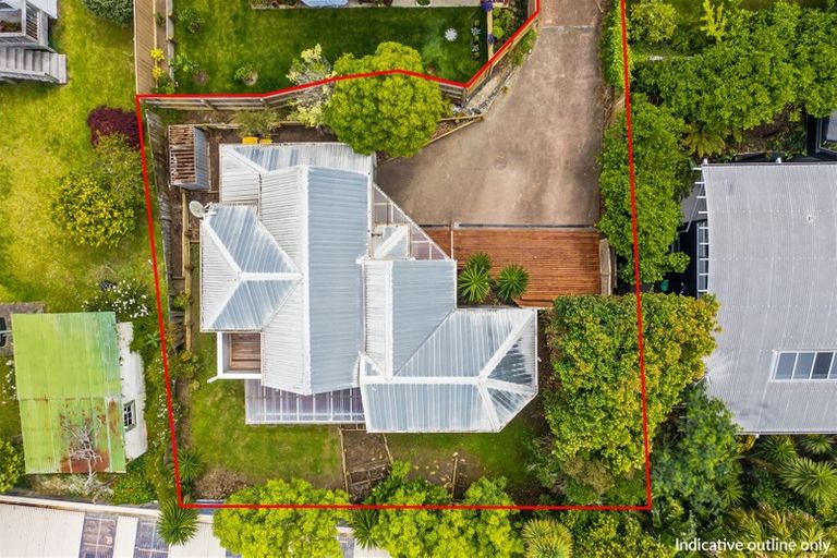 Photo of property in 52a Colonial Road, Birkenhead, Auckland, 0626