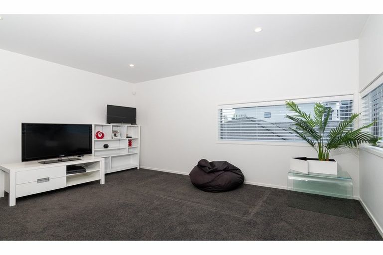 Photo of property in 13 Podgora Avenue, Kumeu, 0810