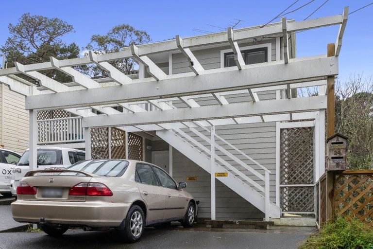 Photo of property in 24 Devon Street, Aro Valley, Wellington, 6021