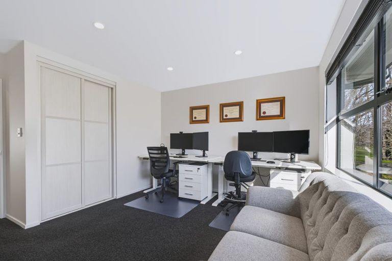 Photo of property in 4 Shingle Lane, Sydenham, Christchurch, 8023