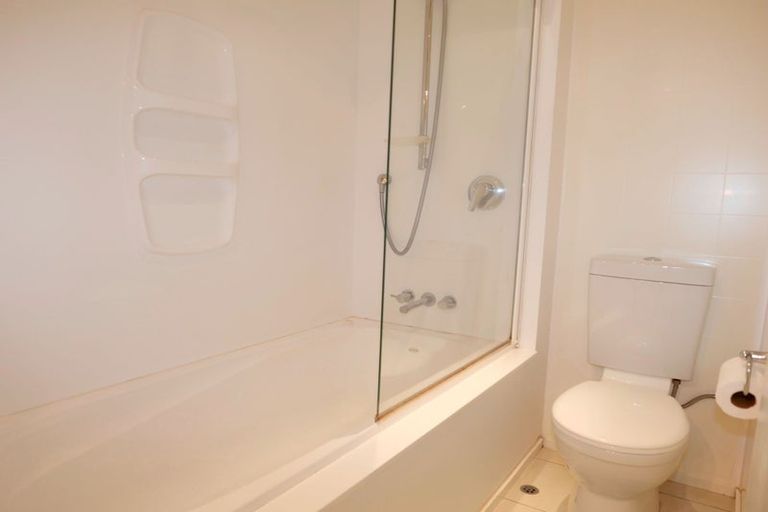 Photo of property in 374 Tinakori Road, Thorndon, Wellington, 6011