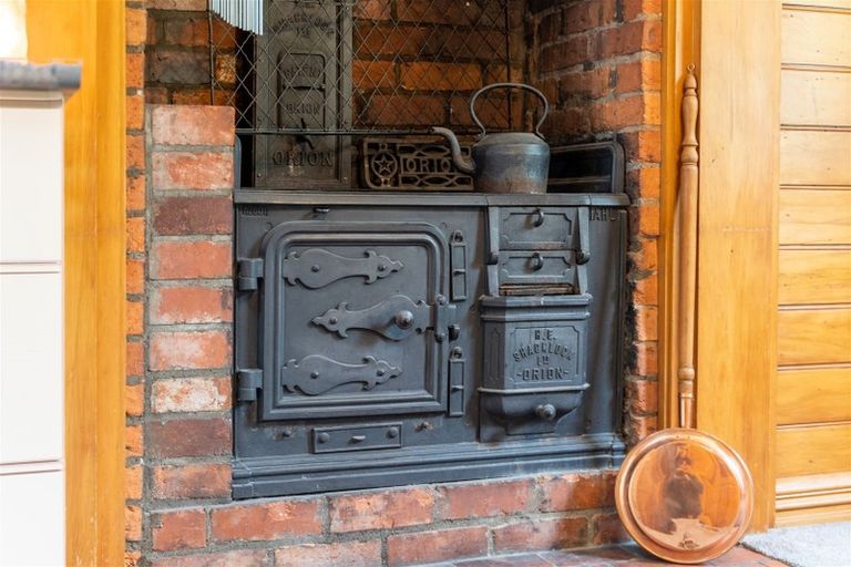 Photo of property in 123b Colombo Road, Waiuku, 2123