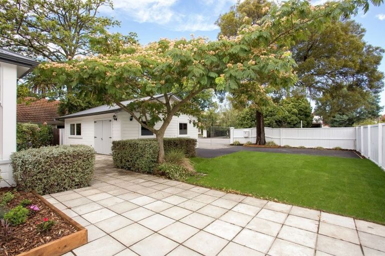 Photo of property in 386 Papanui Road, Strowan, Christchurch, 8052