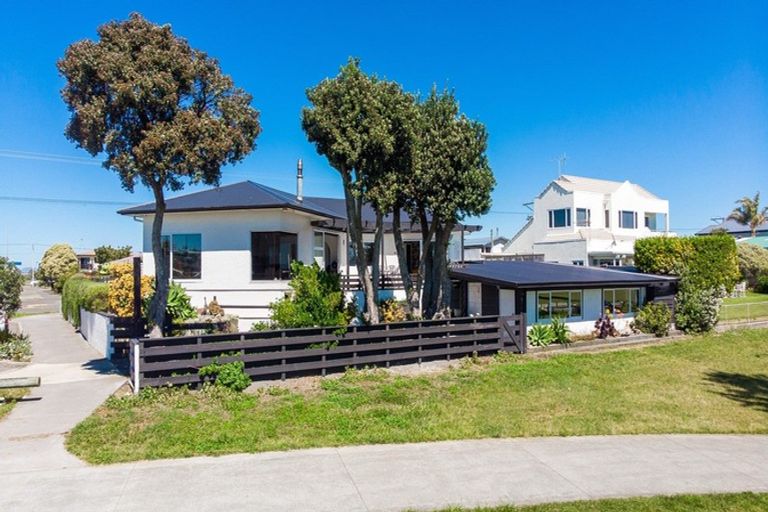 Photo of property in 5 Charles Street, Westshore, Napier, 4110