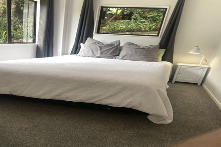 Photo of property in 12 Chrome Place, Henderson, Auckland, 0612