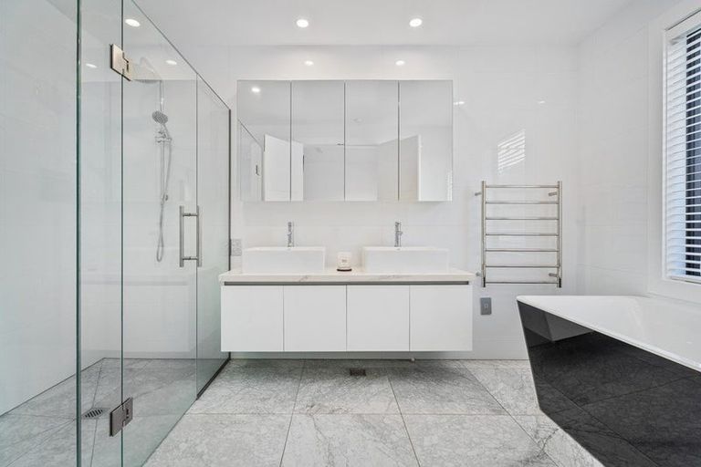 Photo of property in 16/6 The Marina, Tairua, 3508