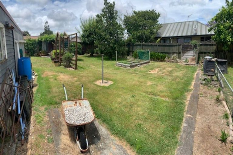 Photo of property in 25 Fernaig Street, Papakura, 2110