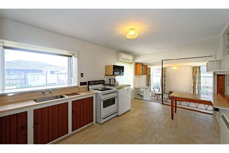 Photo of property in 21 Kinnaird Place, Hillmorton, Christchurch, 8025