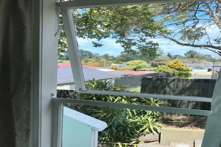 Photo of property in 6 Valencia Place, Manurewa, Auckland, 2102