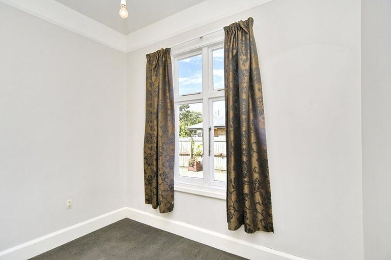 Photo of property in 70 Laurence Street, Waltham, Christchurch, 8023