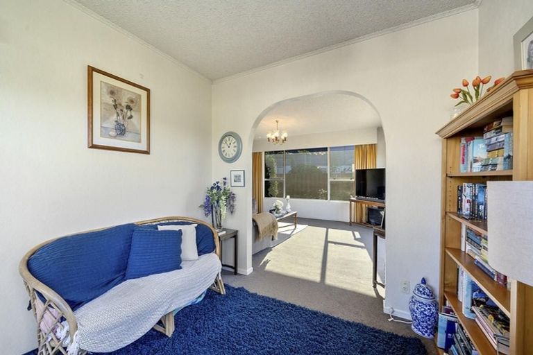 Photo of property in 20 Turriff Crescent, Tawa, Wellington, 5028