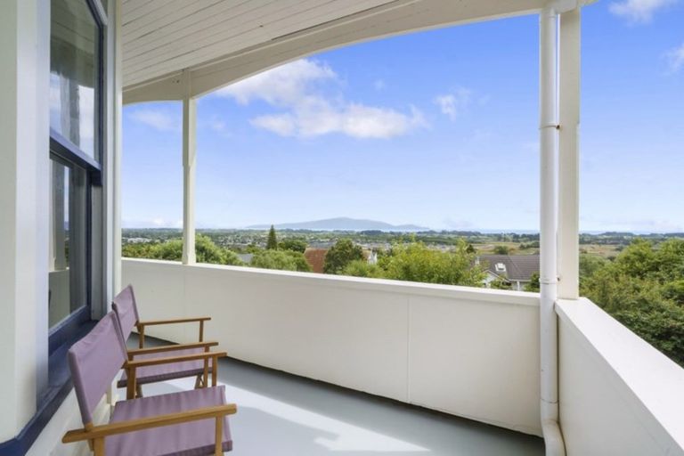 Photo of property in 14 Kea Street, Waikanae, 5036