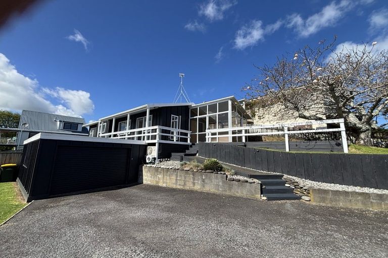 Photo of property in 16 Camellia Avenue, Bell Block, New Plymouth, 4312