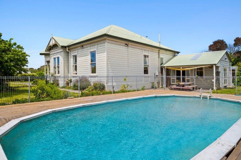 Photo of property in 3 Dickson Street, Kaiti, Gisborne, 4010