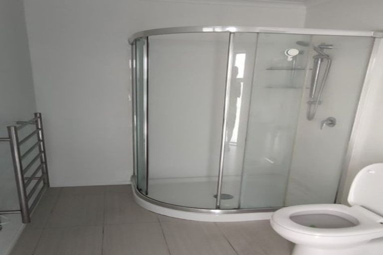 Photo of property in 21 Cresswell Place, Johnsonville, Wellington, 6037