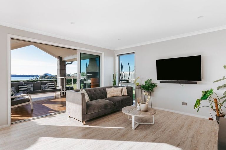 Photo of property in 5 Wairere Rise, Omokoroa, 3114