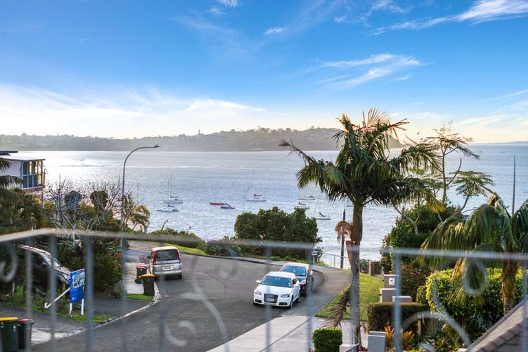 Photo of property in 2/9 Takutai Avenue, Bucklands Beach, Auckland, 2012