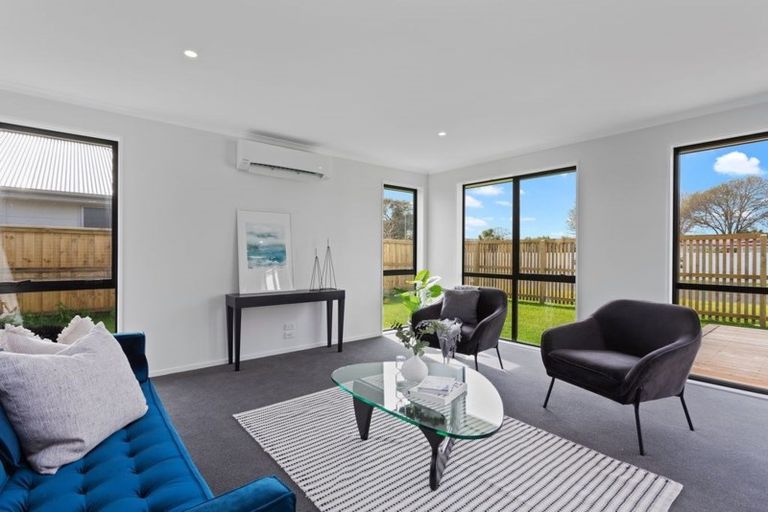 Photo of property in 18 Sholto Duncan Crescent, Halswell, Christchurch, 8025