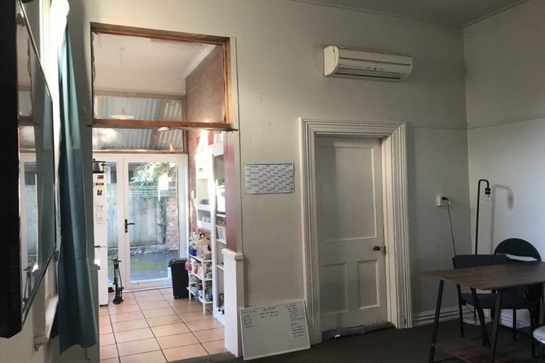 Photo of property in 4 Mackenzie Street, North Dunedin, Dunedin, 9016