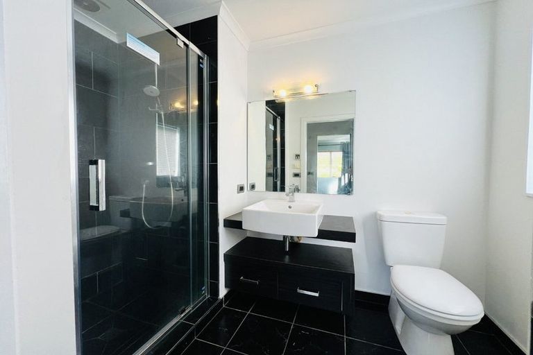 Photo of property in 69 Queens Road, Waikanae Beach, Waikanae, 5036