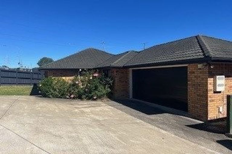 Photo of property in 2 Amsterdam Place, Avondale, Auckland, 0600
