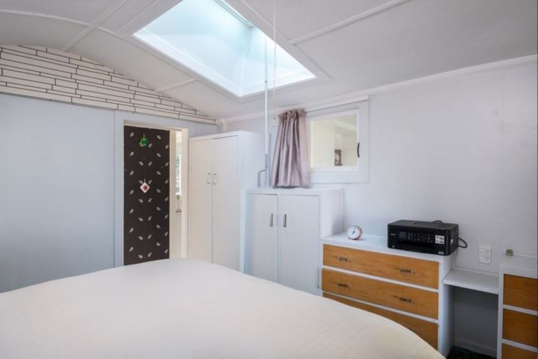 Photo of property in 12 Makorori Beach Road, Makorori, Gisborne, 4073