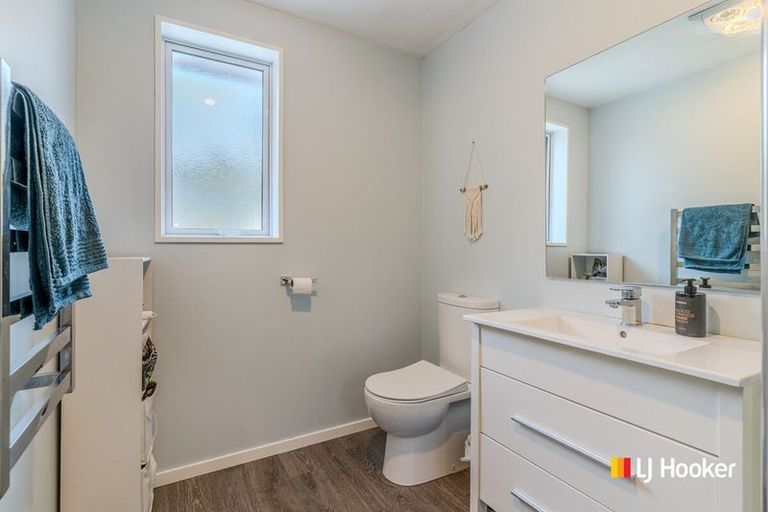 Photo of property in 25 Elwyn Crescent, Green Island, Dunedin, 9018