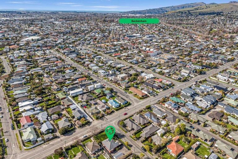 Photo of property in 121 Selwyn Street, Somerfield, Christchurch, 8024