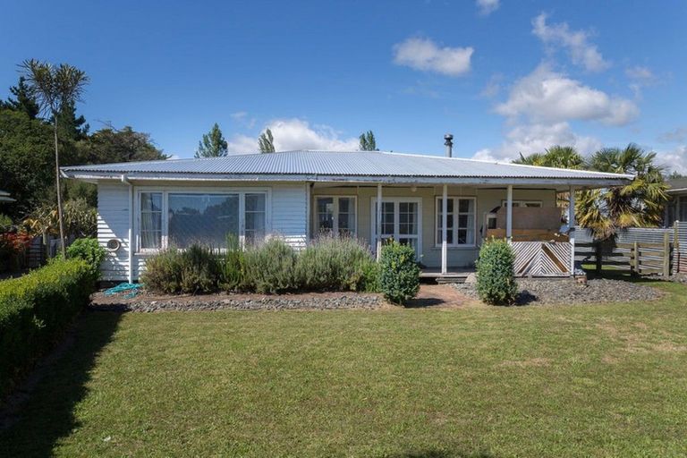 Photo of property in 15 Mathew Street, Dannevirke, 4930